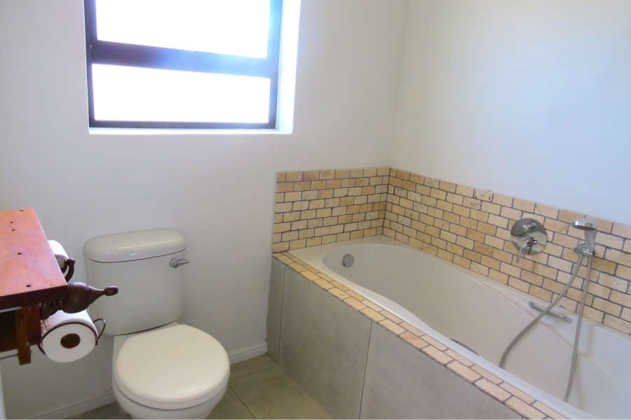 3 Bedroom Property for Sale in Golden Mile Western Cape
